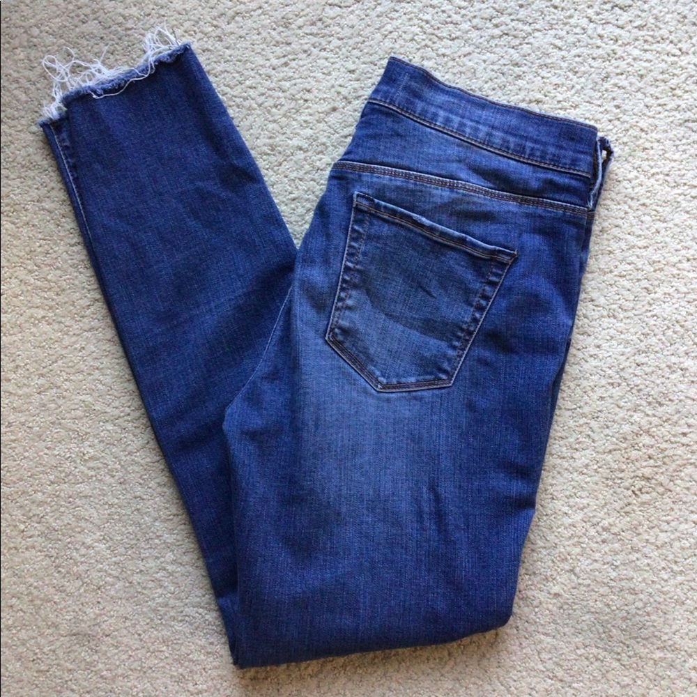 High waisted skinny jeans